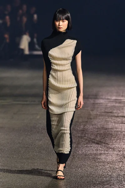 Look 51
